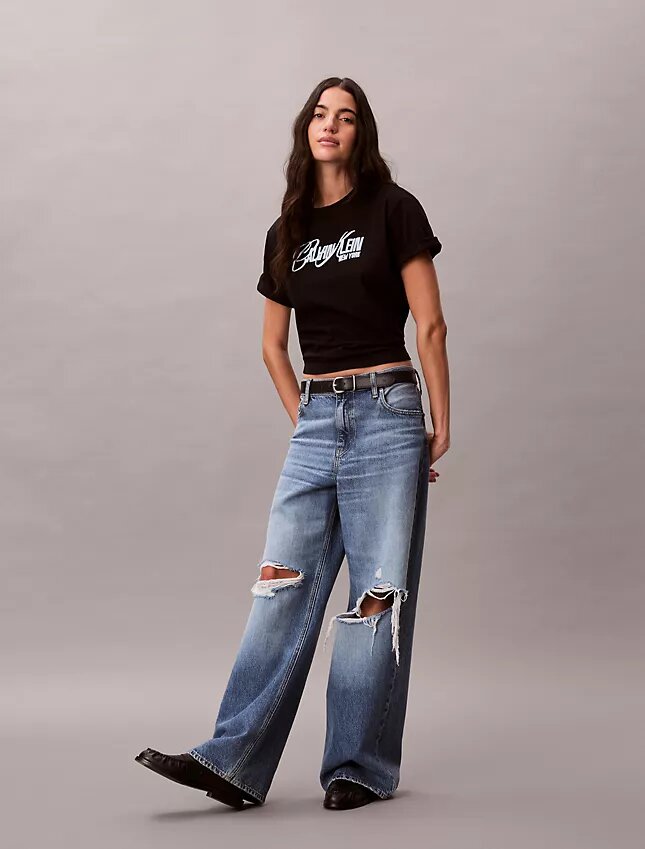 Raised Logo Graphic Boxy T-Shirt Raised Logo Graphic Boxy T-Shirt