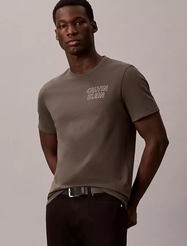 Retro Logo Graphic Classic T-Shirt Retro Logo Graphic Classic T-Shirt
