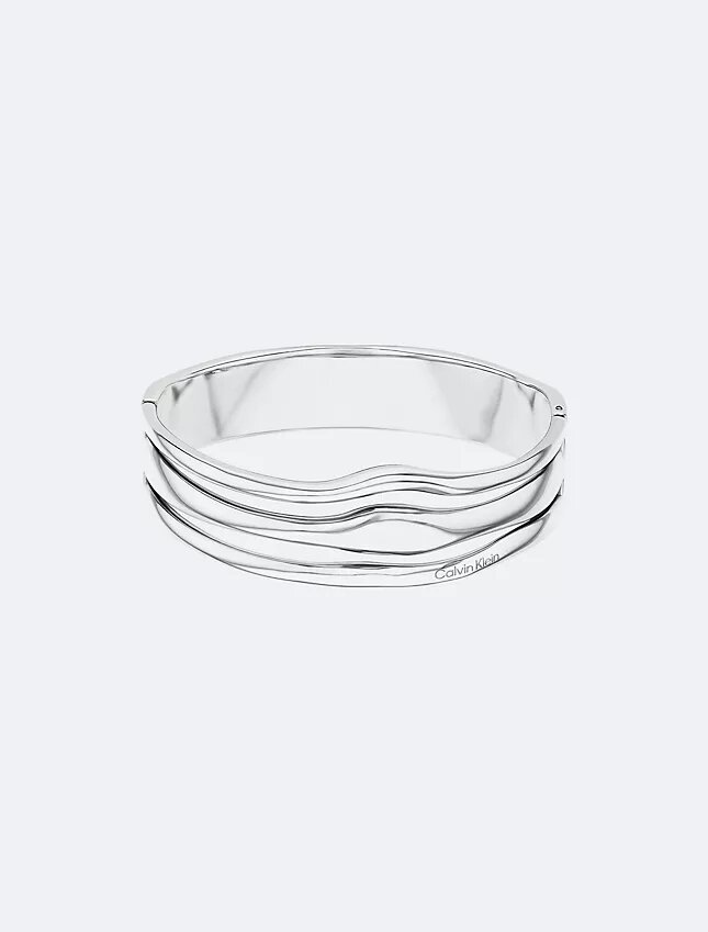 Sculptural Fluid Shape Hinged Bangle Sculptural Fluid Shape Hinged Bangle
