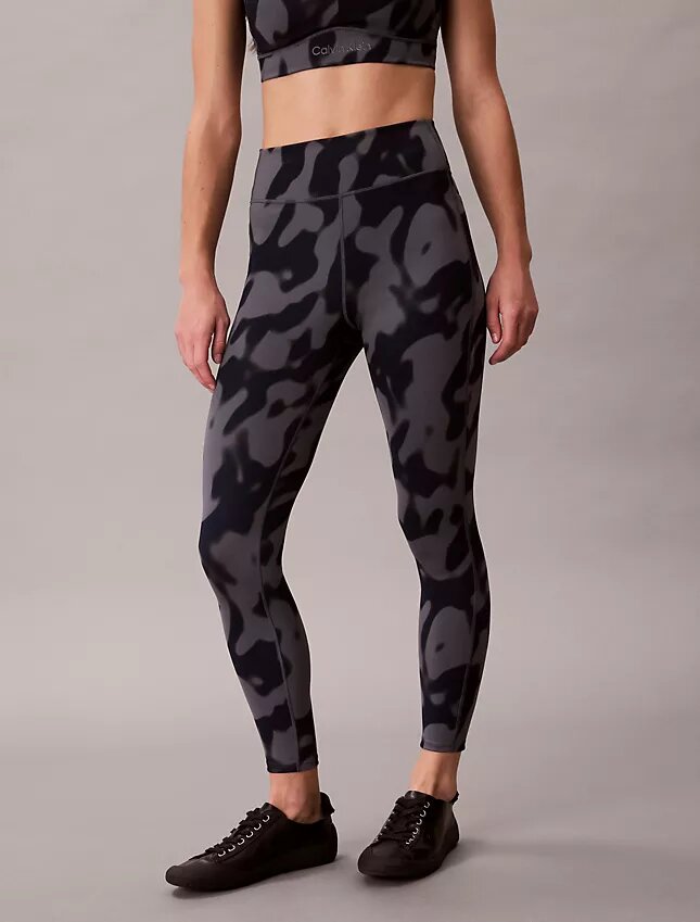 Soft Sport Abstract Print 7/8 Leggings Soft Sport Abstract Print 7/8 Leggings