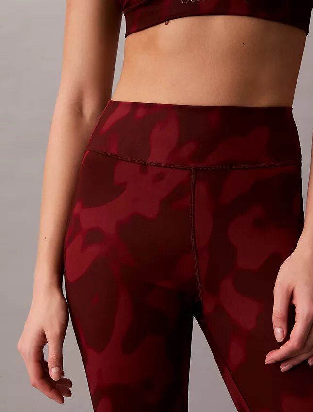 Soft Sport Abstract Print 7/8 Leggings Soft Sport Abstract Print 7/8 Leggings