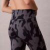 Soft Sport Abstract Print 7/8 Leggings Soft Sport Abstract Print 7/8 Leggings
