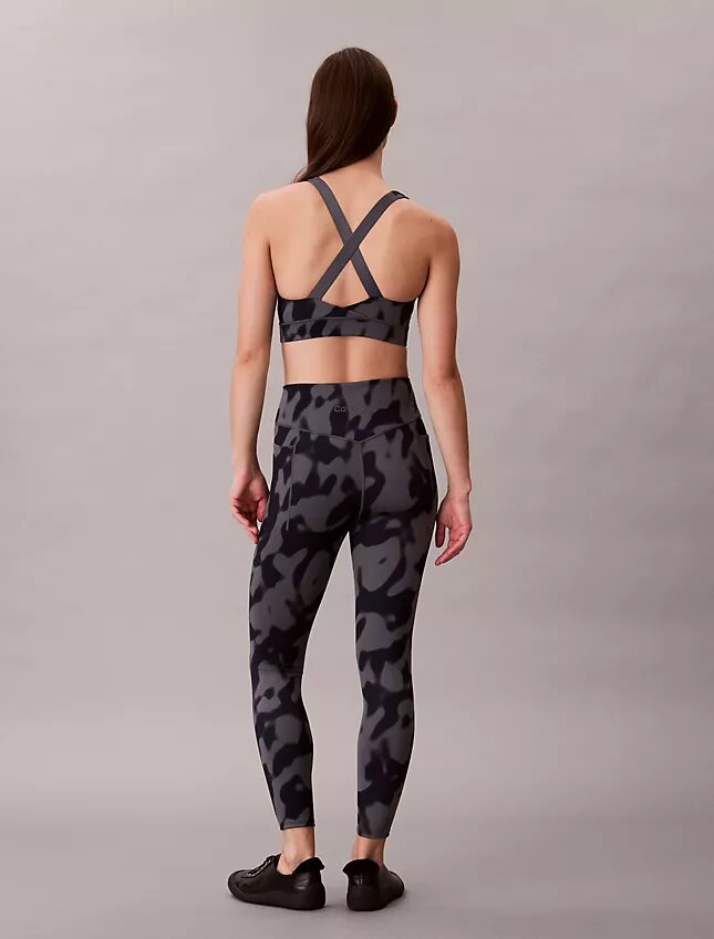 Soft Sport Abstract Print 7/8 Leggings Soft Sport Abstract Print 7/8 Leggings
