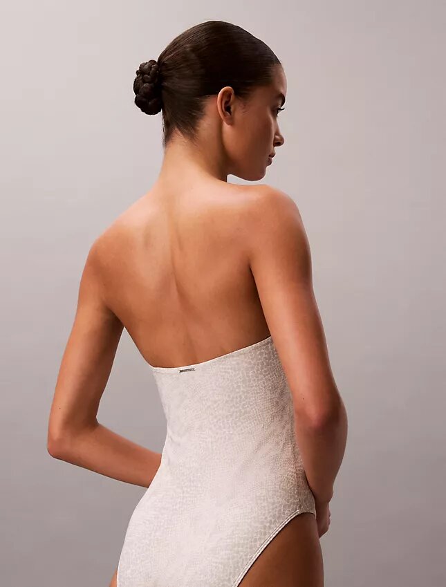 Solid Strapless One Piece Swimsuit Solid Strapless One Piece Swimsuit