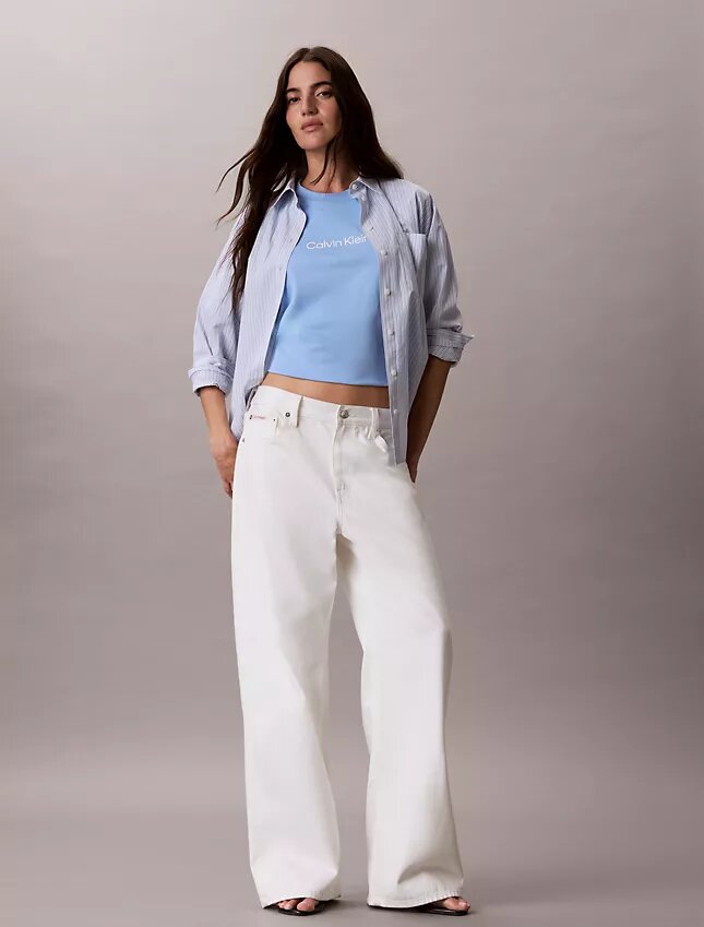 Standard Logo Relaxed T-Shirt Standard Logo Relaxed T-Shirt