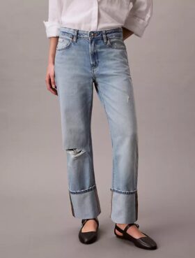 Wide Cuff Relaxed Jeans